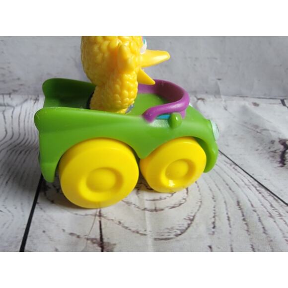 2011 SESAME STREET WORKSHOP BIG BIRD GREEN CAR - Picture 4 of 8